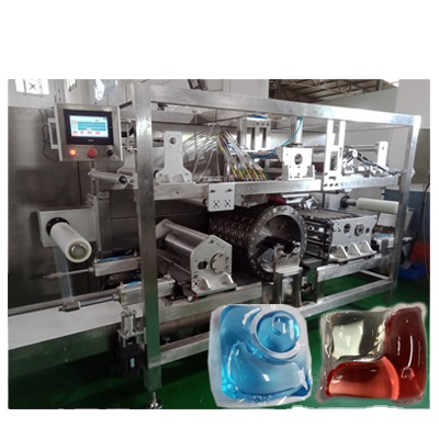 Máquina de embalagem e enchimento de cápsulas de lavanderia de filme solúvel em água de múltiplas formas